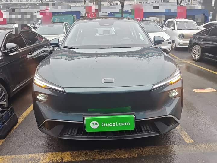 Фото 3 - Bestune 03