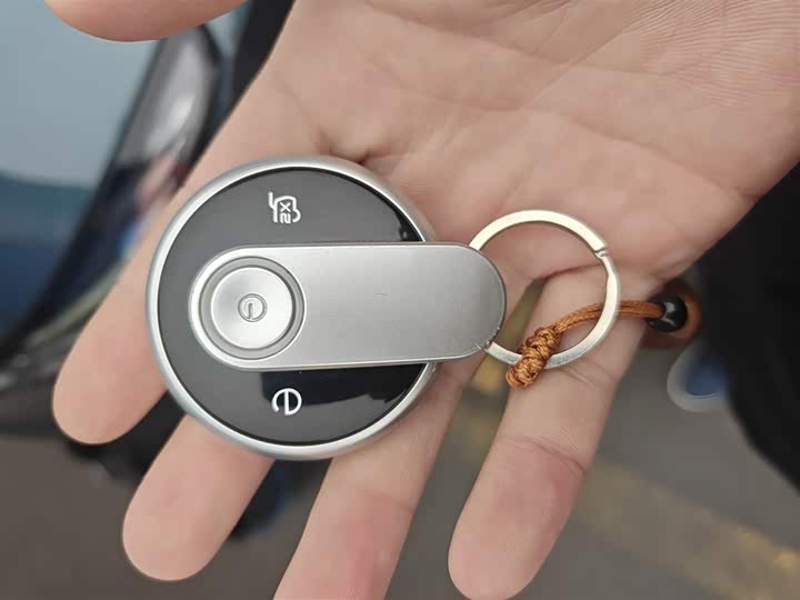 Фото 9 - Bestune 03