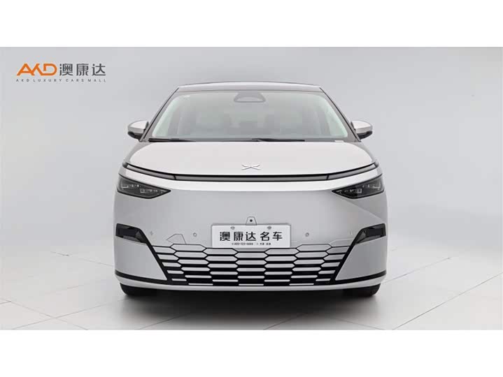 Фото 2 - XPeng X9