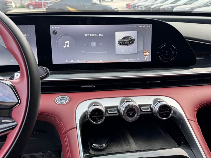 Фото 9 - Exeed RX