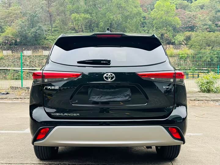 Фото 5 - Toyota Highlander