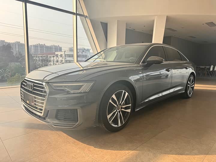 Фото 3 - Audi A6L