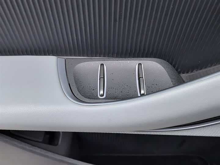 Фото 9 - Nio ET5T