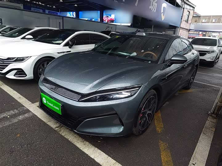 Фото 2 - BYD Han L