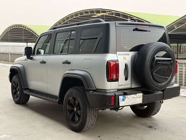 Фото 4 - Tank 300