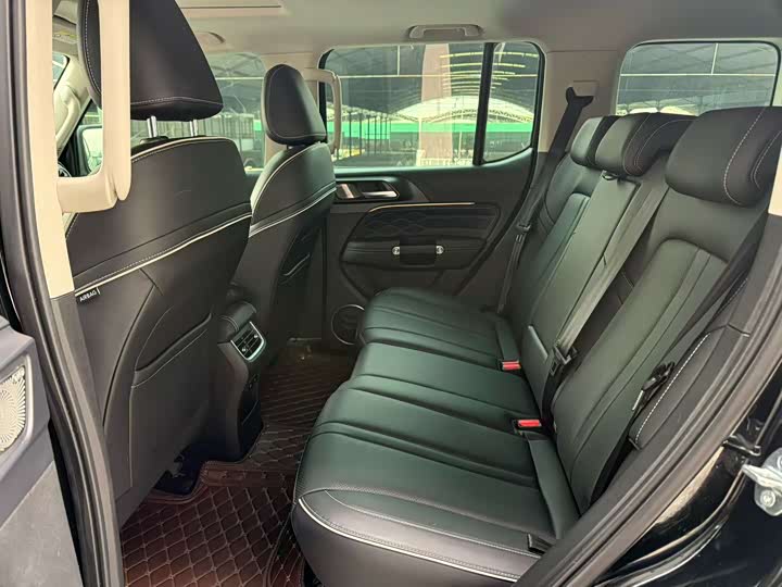 Фото 9 - Tank 300