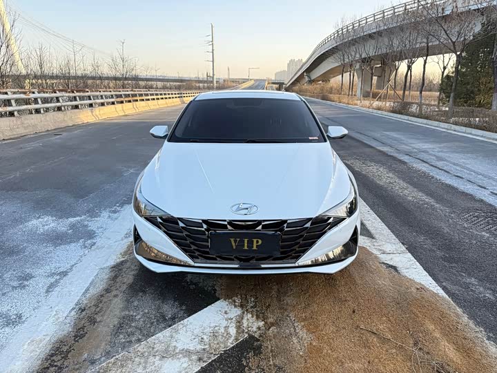 Фото 2 - Hyundai Elantra N line