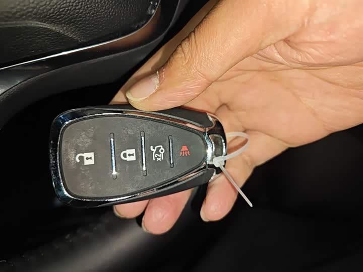 Фото 9 - Chevrolet Malibu XL