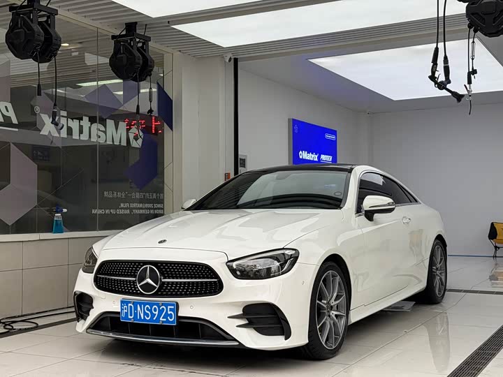 Фото 1 - Mercedes-Benz E-Class