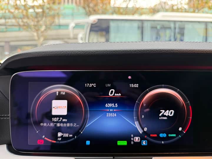 Фото 9 - Mercedes-Benz E-Class