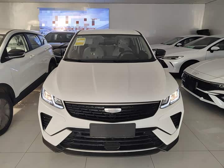 Фото 3 - Geely Coolray