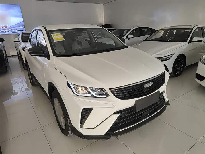 Фото 4 - Geely Coolray