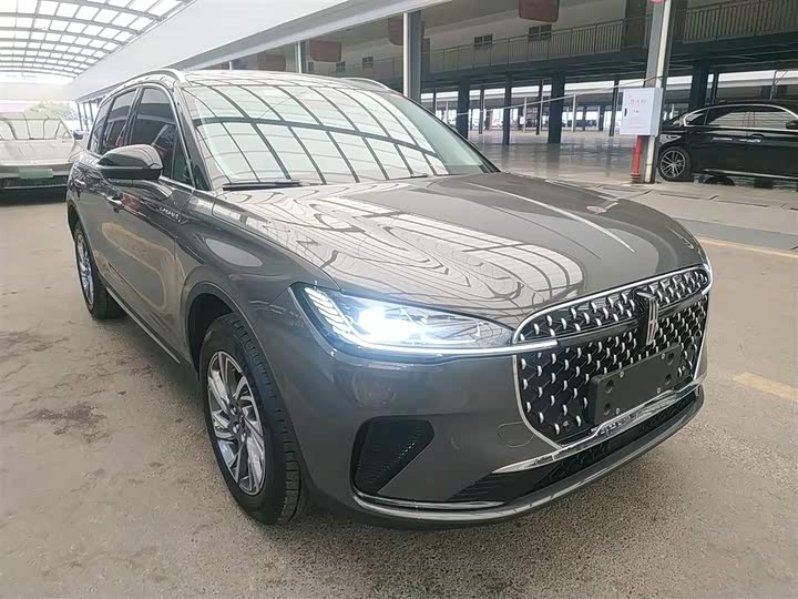 Фото 4 - Lincoln Corsair