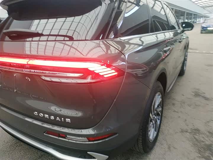 Фото 8 - Lincoln Corsair