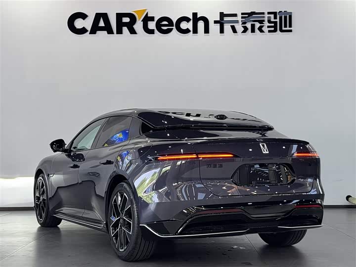 Фото 6 - Avatr 06