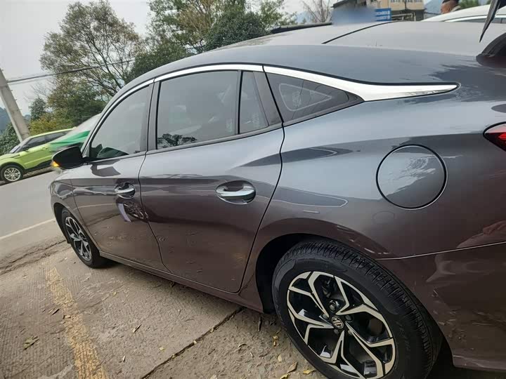 Фото 5 - MG Motor 5