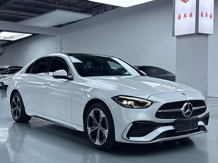 Фото 3 - Mercedes-Benz C-Class