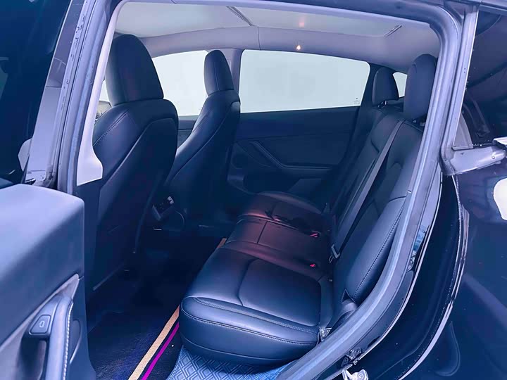 Фото 4 - Tesla Model Y