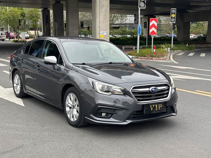 Фото 3 - Subaru Legacy Sport