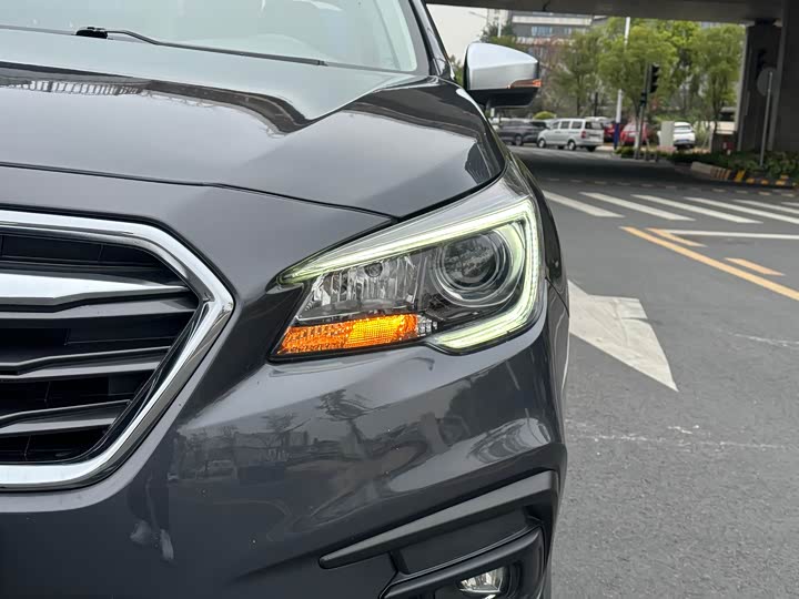 Фото 6 - Subaru Legacy Sport