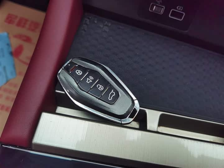 Фото 9 - Jetour X70