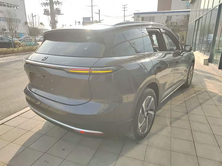 Фото 7 - Nio ES6