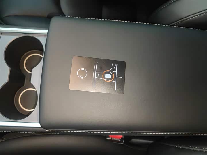 Фото 9 - Tesla Model Y