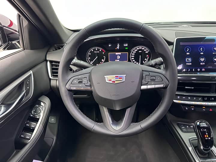 Фото 9 - Cadillac CT5