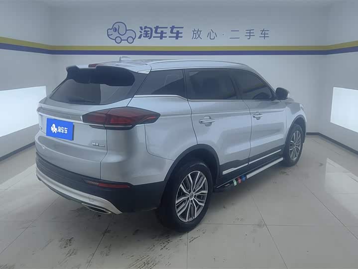 Фото 3 - Geely Atlas