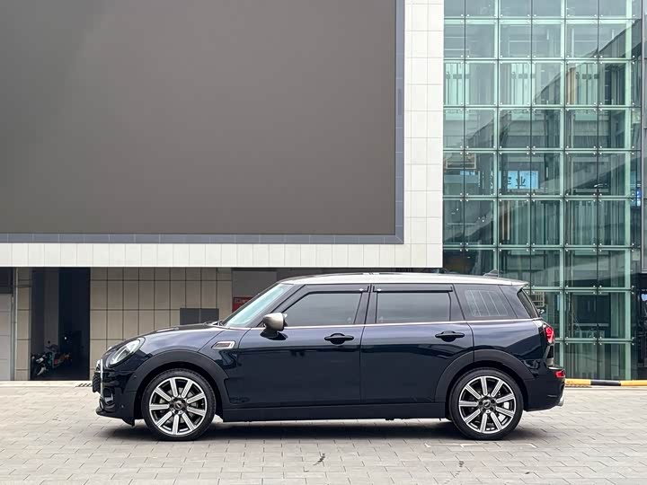 Фото 3 - Mini Clubman