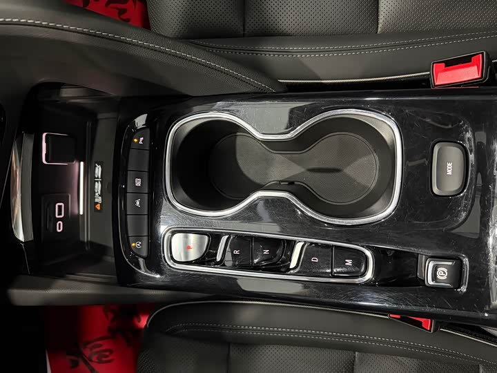 Фото 9 - Buick Envision Plus