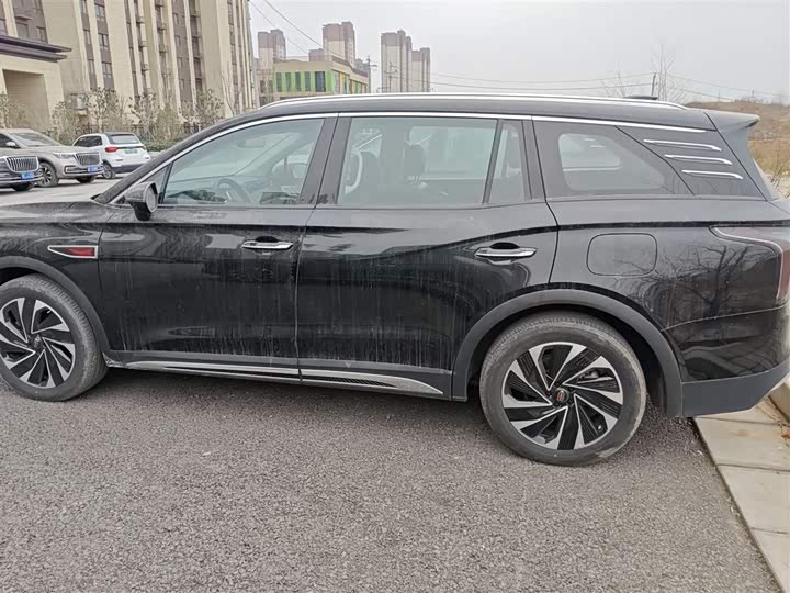 Фото 5 - Hongqi HS7 Hybrid