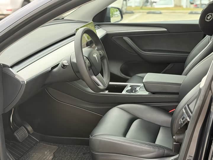 Фото 6 - Tesla Model Y