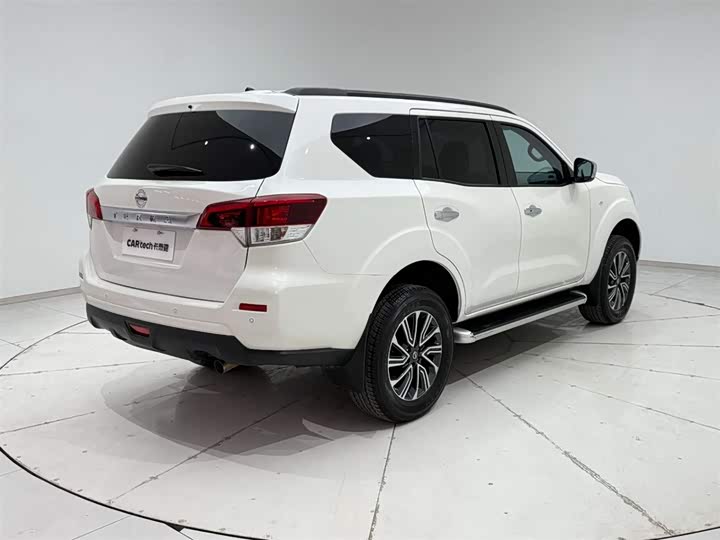 Фото 8 - Nissan Terra