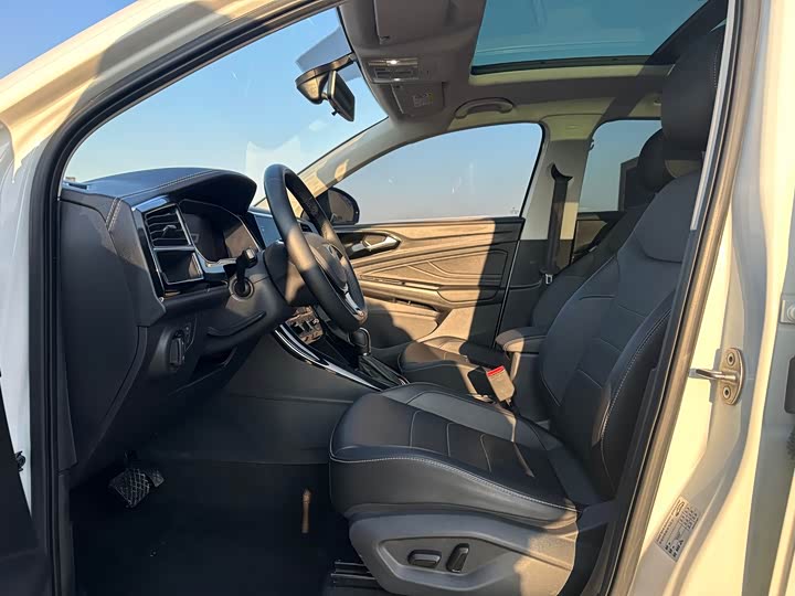 Фото 4 - Jetta VS7