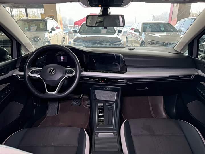 Фото 6 - Volkswagen Golf