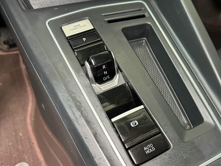 Фото 9 - Volkswagen Golf