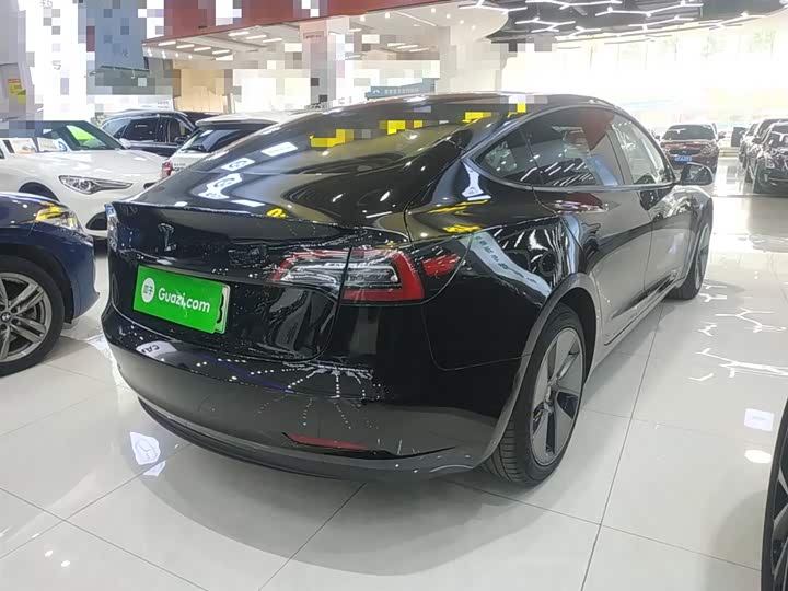 Фото 7 - Tesla Model 3