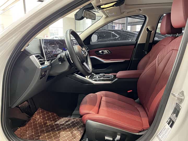 Фото 9 - BMW 3 Series