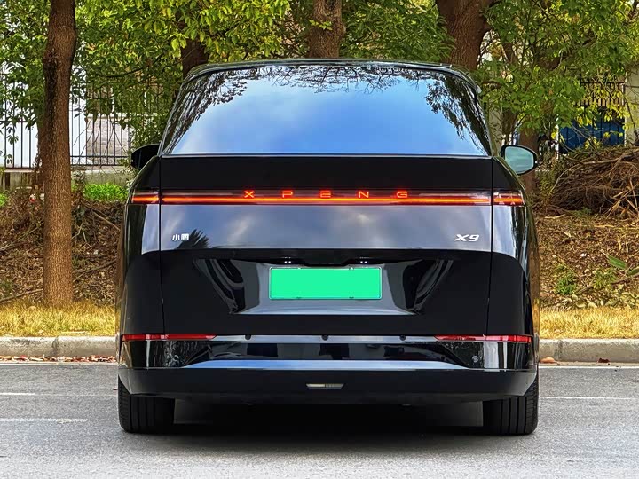 Фото 6 - XPeng X9