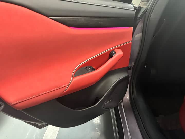 Фото 9 - Xiaomi SU7