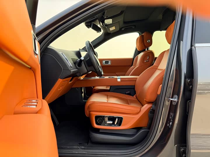 Фото 8 - LiXiang L8