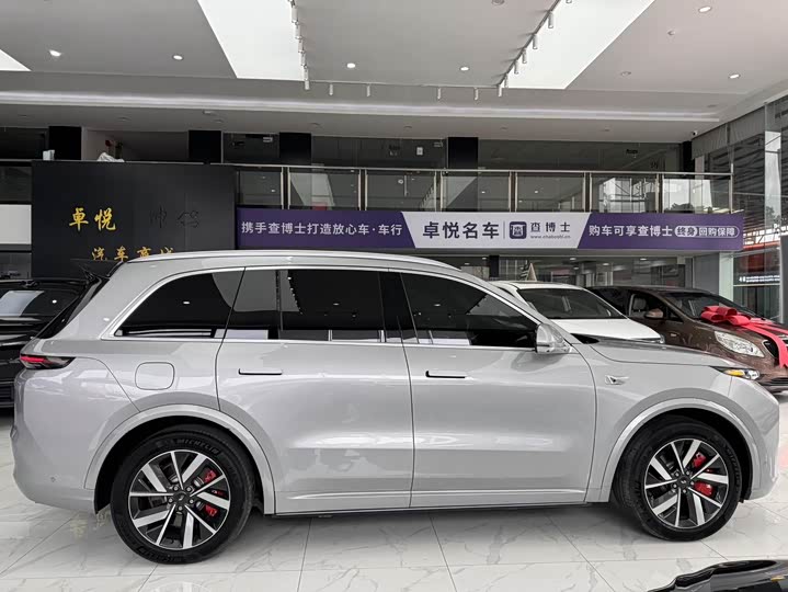 Фото 6 - LiXiang L8