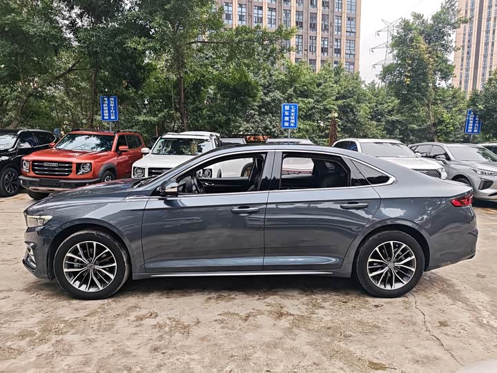 Фото 4 - Geely Preface