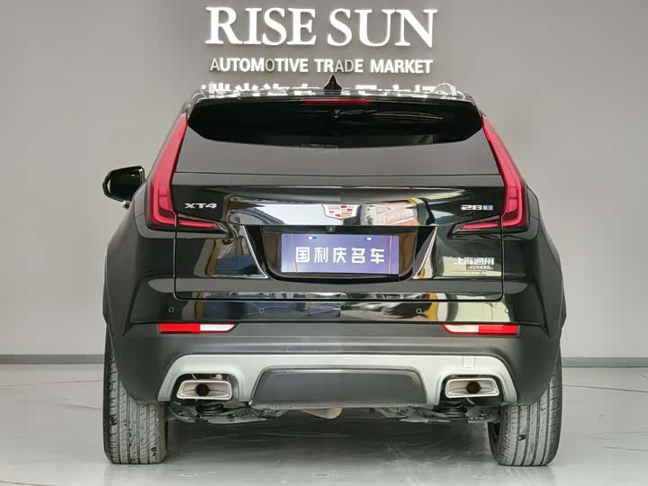 Фото 4 - Cadillac XT4