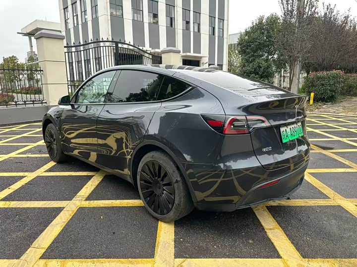 Фото 5 - Tesla Model Y