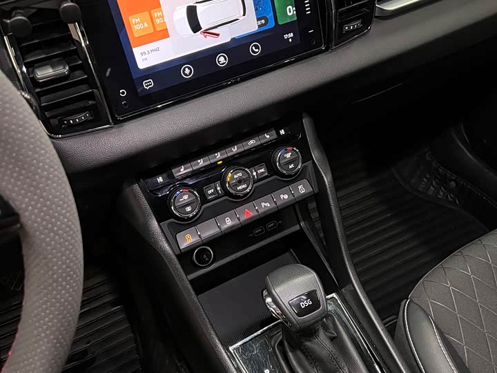 Фото 9 - Skoda Karoq