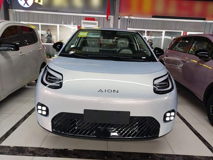 Фото 3 - GAC Aion UT