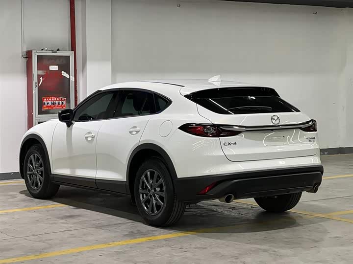 Фото 4 - Mazda CX-4