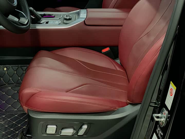 Фото 6 - Tank 400 Hybrid